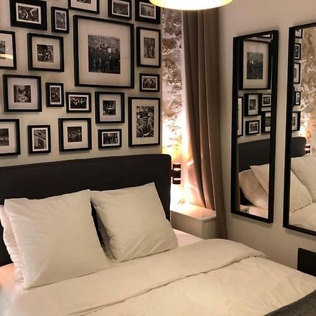 パリLoft Nazareth Quartier Du Maraisアパートメント エクステリア 写真