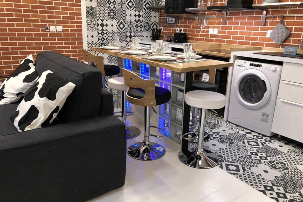 パリLoft Nazareth Quartier Du Maraisアパートメント エクステリア 写真