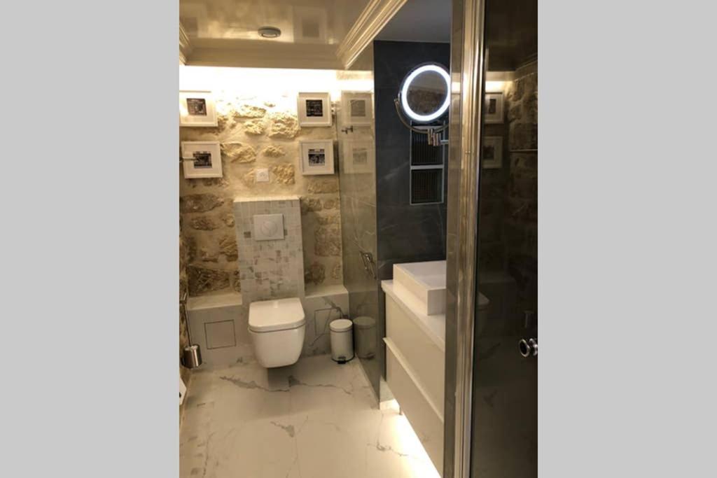 パリLoft Nazareth Quartier Du Maraisアパートメント エクステリア 写真